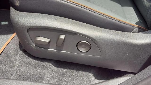 2026 GMC Acadia AT4 AWD