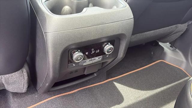 2026 GMC Acadia AT4 AWD