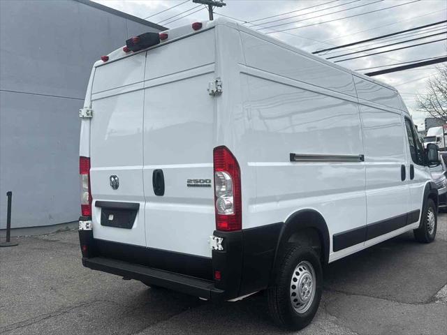 2025 Ram ProMaster 2500 Cargo Van Tradesman High Roof 159" WB w/Pass Seat