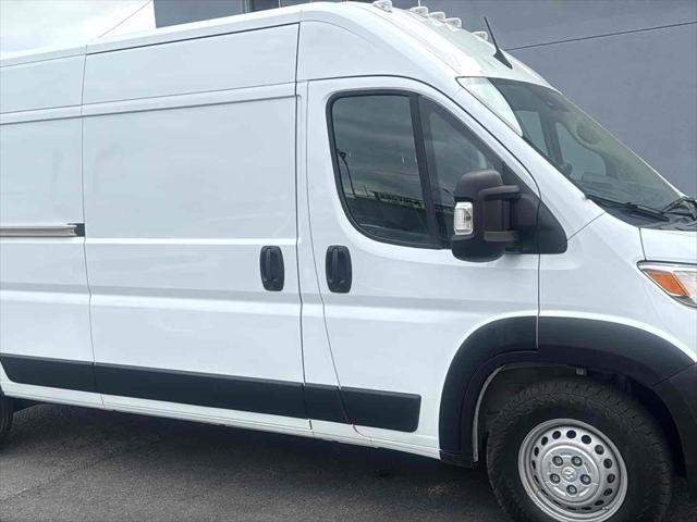 2025 Ram ProMaster 2500 Cargo Van Tradesman High Roof 159" WB w/Pass Seat