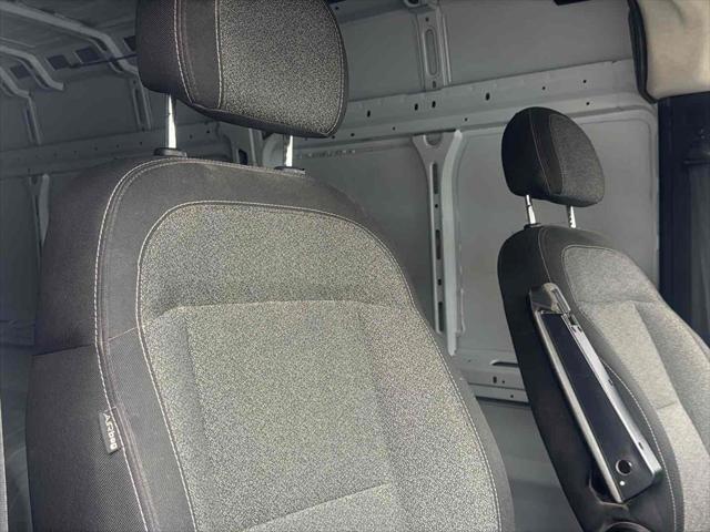 2025 Ram ProMaster 2500 Cargo Van Tradesman High Roof 159" WB w/Pass Seat