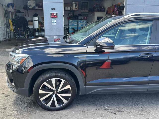 2024 Volkswagen Taos 1.5T SE