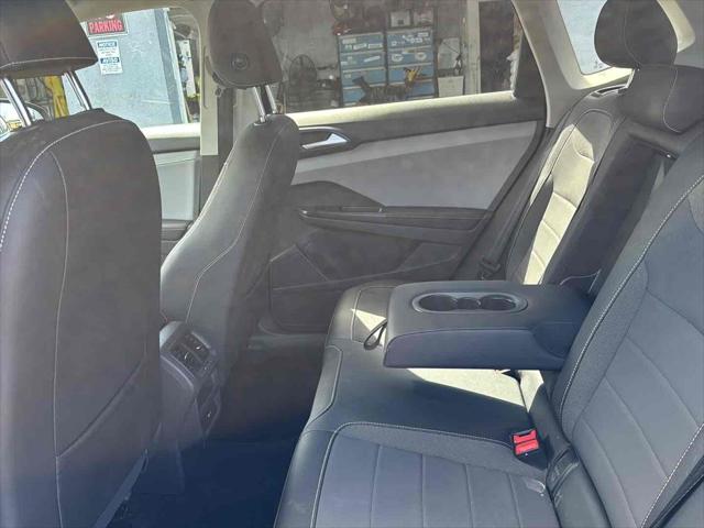 2024 Volkswagen Taos 1.5T SE