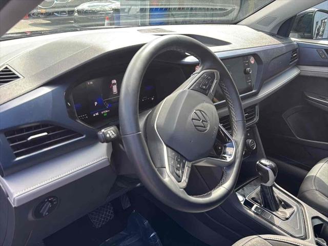 2024 Volkswagen Taos 1.5T SE