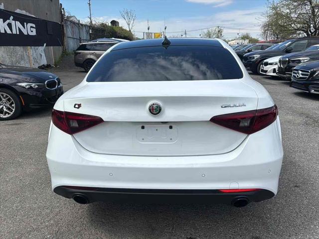 2022 Alfa Romeo Giulia Ti AWD