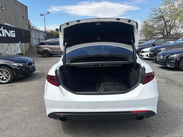 2022 Alfa Romeo Giulia Ti AWD