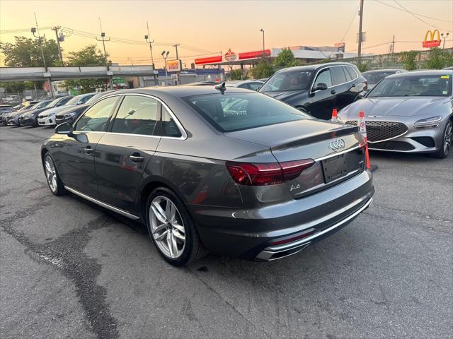2024 Audi A4 Premium Plus 45 TFSI S line quattro S tronic