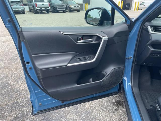 2024 Toyota RAV4 Hybrid SE