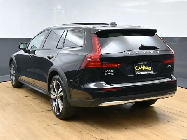 2025 Volvo V60 Cross Country Plus, B5 AWD Gas (mild hybrid)