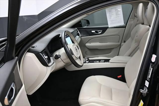 2025 Volvo V60 Cross Country Plus, B5 AWD Gas (mild hybrid)