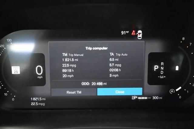 2025 Volvo V60 Cross Country Plus, B5 AWD Gas (mild hybrid)