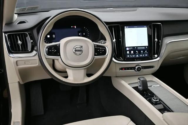 2025 Volvo V60 Cross Country Plus, B5 AWD Gas (mild hybrid)