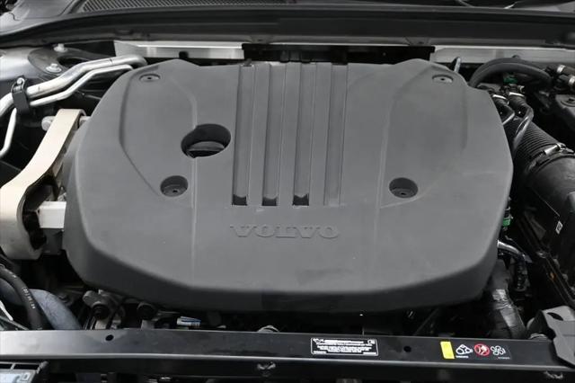 2025 Volvo V60 Cross Country Plus, B5 AWD Gas (mild hybrid)
