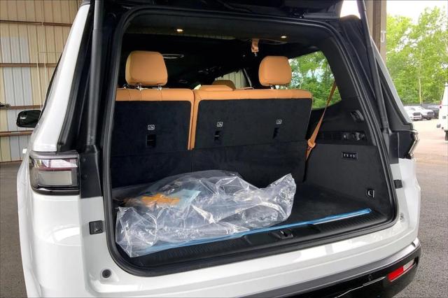 2026 Jeep Grand Wagoneer Summit Reserve 4x4