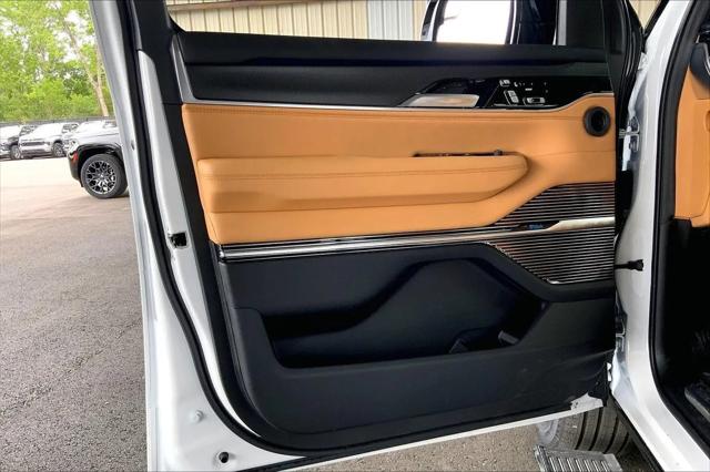 2026 Jeep Grand Wagoneer Summit Reserve 4x4