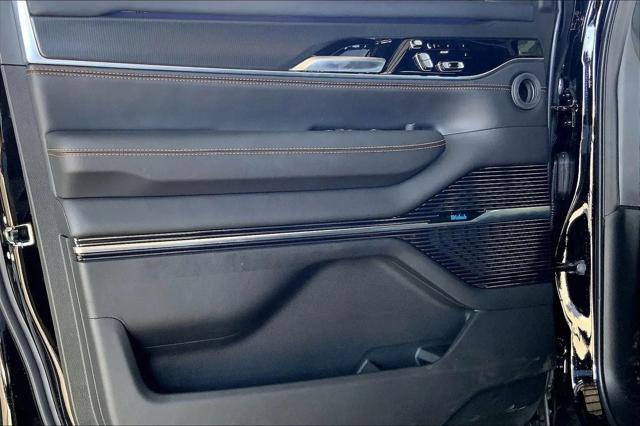 2026 Jeep Grand Wagoneer L Summit Reserve 4x4
