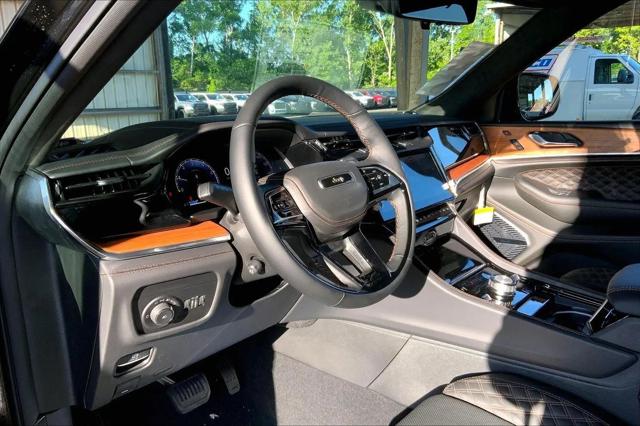 2026 Jeep Grand Cherokee L Summit 4x4