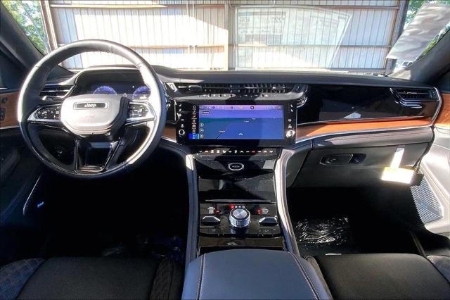 2026 Jeep Grand Cherokee L Summit 4x4