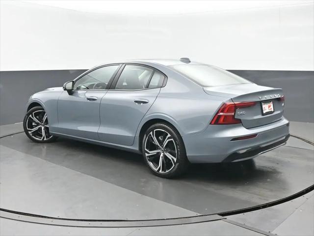 2024 Volvo S60 B5 Core Dark Theme