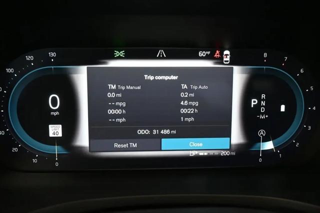 2024 Volvo S60 B5 Core Dark Theme