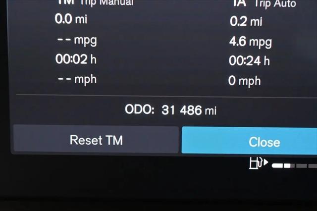 2024 Volvo S60 B5 Core Dark Theme