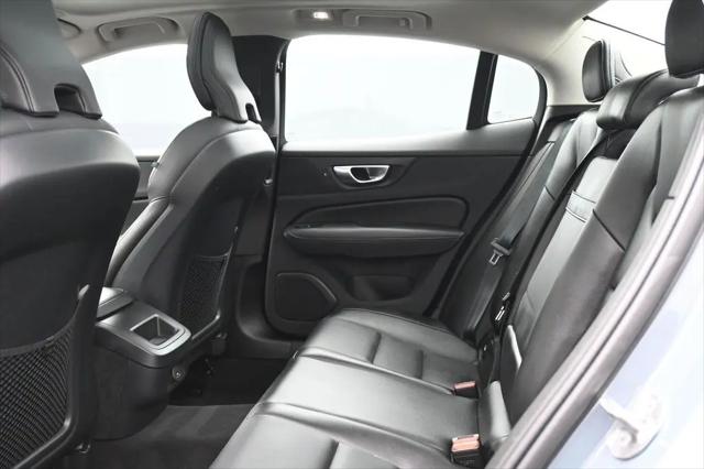 2024 Volvo S60 B5 Core Dark Theme