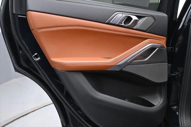2021 BMW X6 M50i