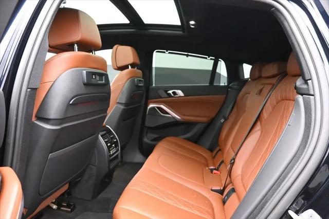 2021 BMW X6 M50i