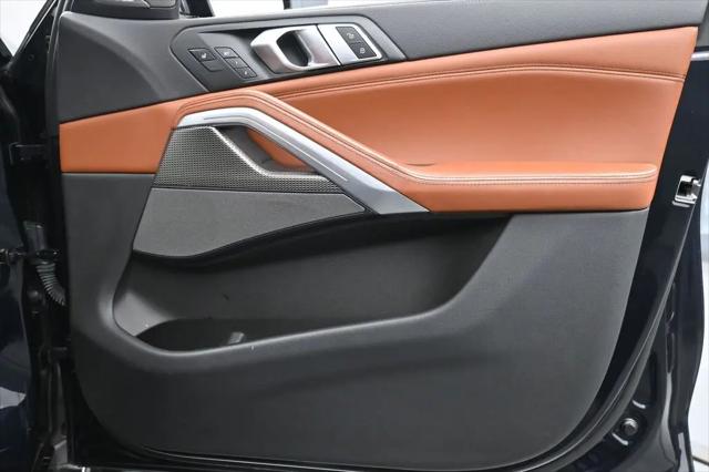 2021 BMW X6 M50i