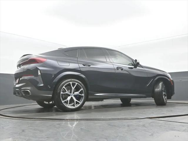 2021 BMW X6 M50i