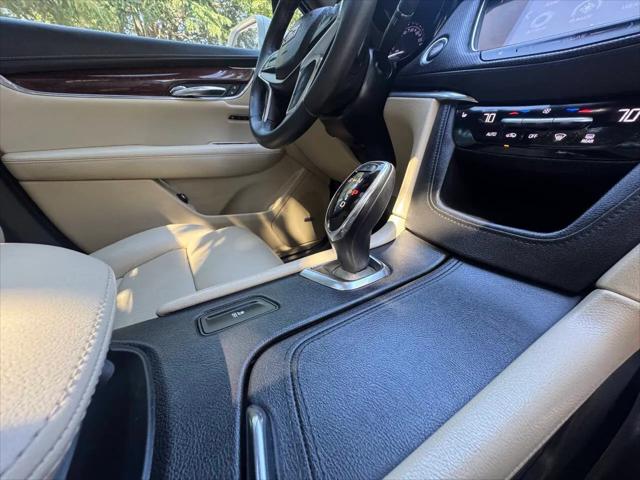2017 Cadillac XT5 Luxury