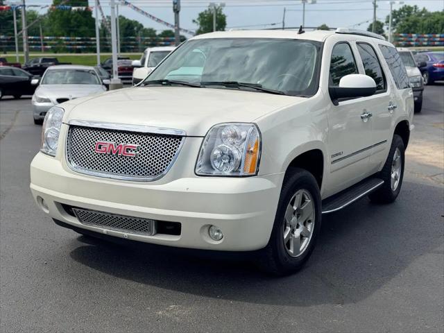 2011 GMC Yukon Denali for sale in Boonville, IN