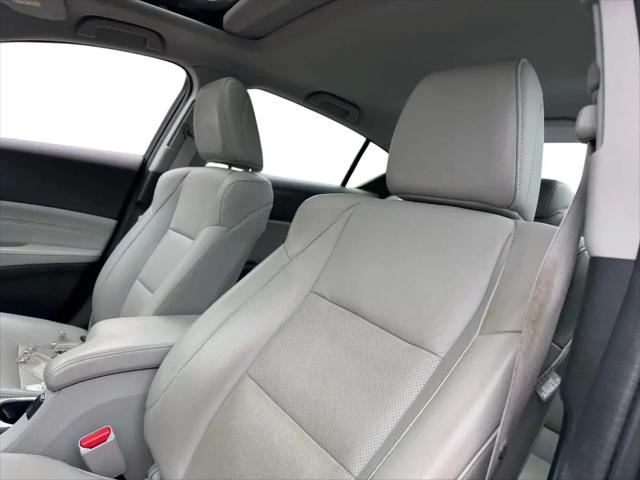 2016 Acura ILX Technology Plus Package