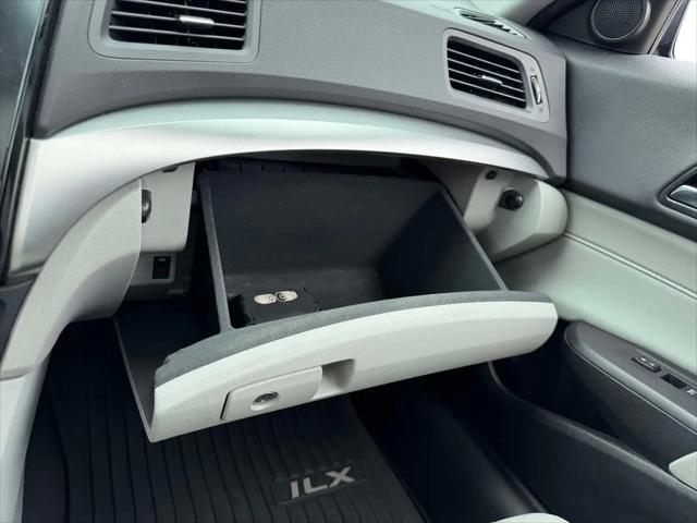 2016 Acura ILX Technology Plus Package