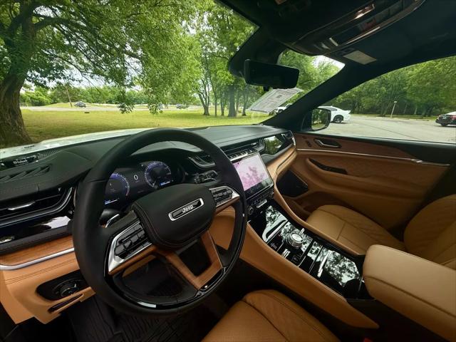 2025 Jeep Grand Cherokee Summit Reserve 4x4