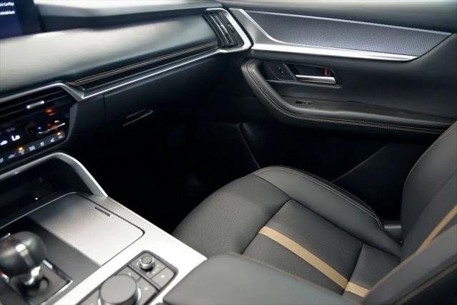 2024 Mazda X-90 Premium Plus