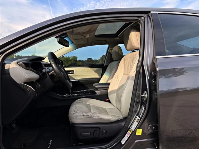 2015 Toyota Avalon Hybrid XLE Premium