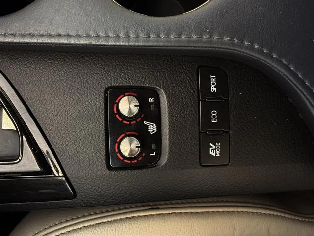 2015 Toyota Avalon Hybrid XLE Premium