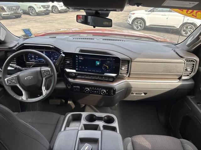 2023 Chevrolet Silverado 1500 4WD Crew Cab Short Bed RST