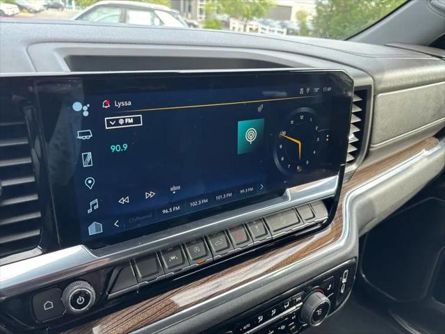 2023 Chevrolet Silverado 1500 4WD Crew Cab Short Bed RST