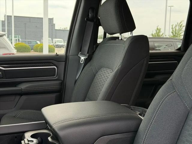 2026 Ram 1500 Big Horn Crew Cab 4x4 57 Box