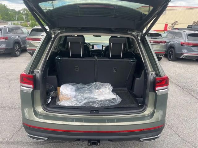 2026 Volkswagen Atlas SE with Technology
