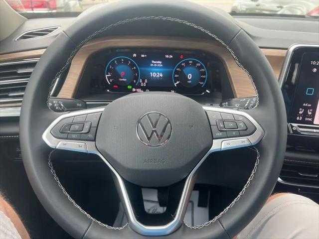 2026 Volkswagen Atlas SE with Technology