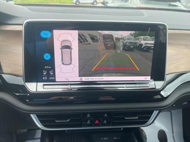 2026 Volkswagen Atlas SE with Technology