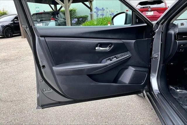 2023 Nissan Sentra SV Xtronic CVT