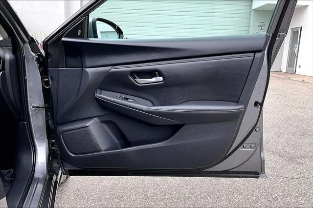 2023 Nissan Sentra SV Xtronic CVT