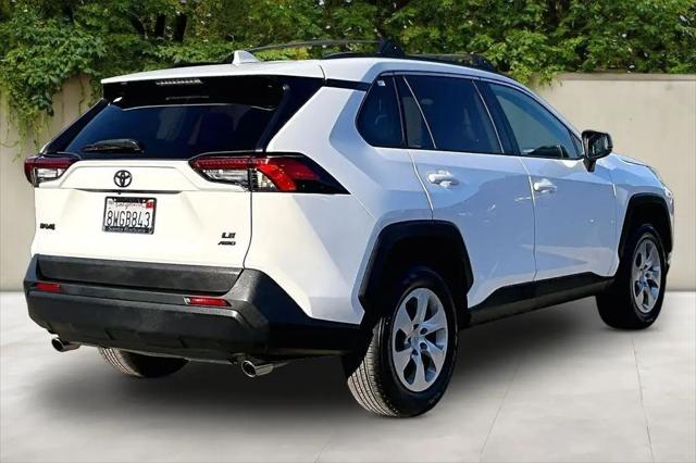 2021 Toyota RAV4 LE