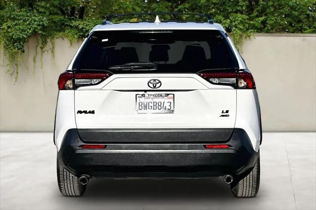 2021 Toyota RAV4 LE