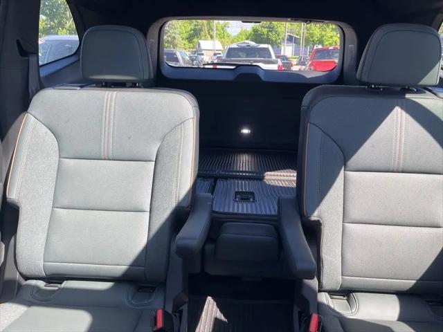 2024 GMC Acadia AWD AT4