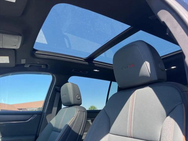 2024 GMC Acadia AWD AT4